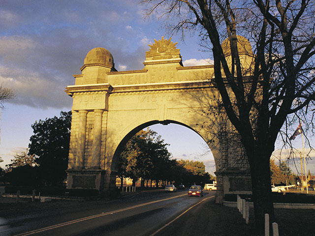 war memorial arch in Ballarat